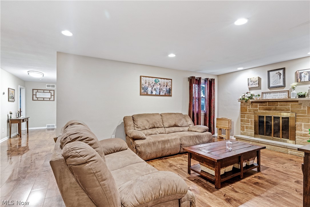 Hitchcock Heights - Residential