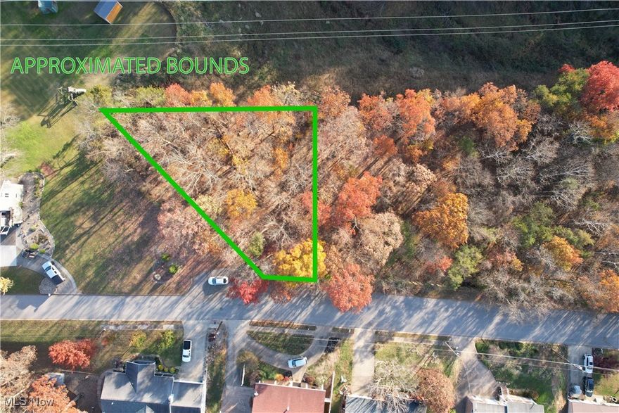 Just under 1/2 acre of land available in South Parkersburg neighborhood.  Well kept homes and the convenience of in town living.  All utilities available.