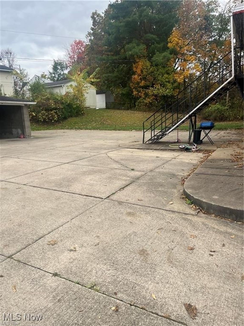 Photo of 476 Graham Road #4, Cuyahoga Falls, OH 44221 (MLS # 5176051)