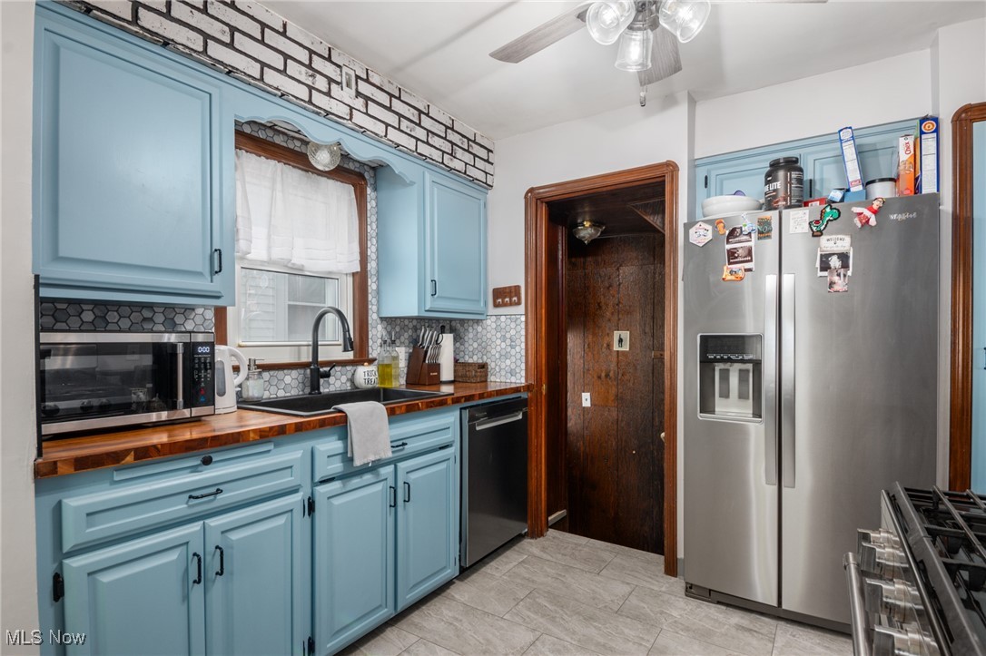 H A Stahl Props Cos Ridgewood - Residential