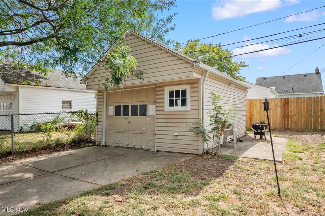 H A Stahl Props Cos Ridgewood - Residential