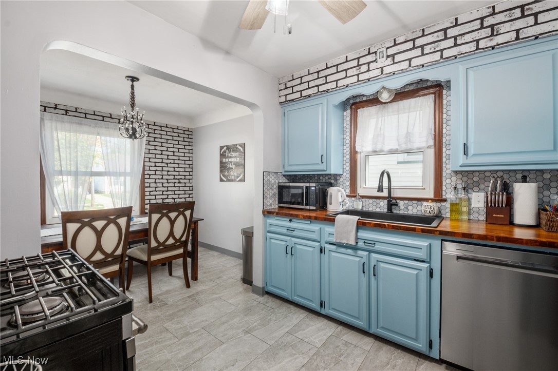 H A Stahl Props Cos Ridgewood - Residential