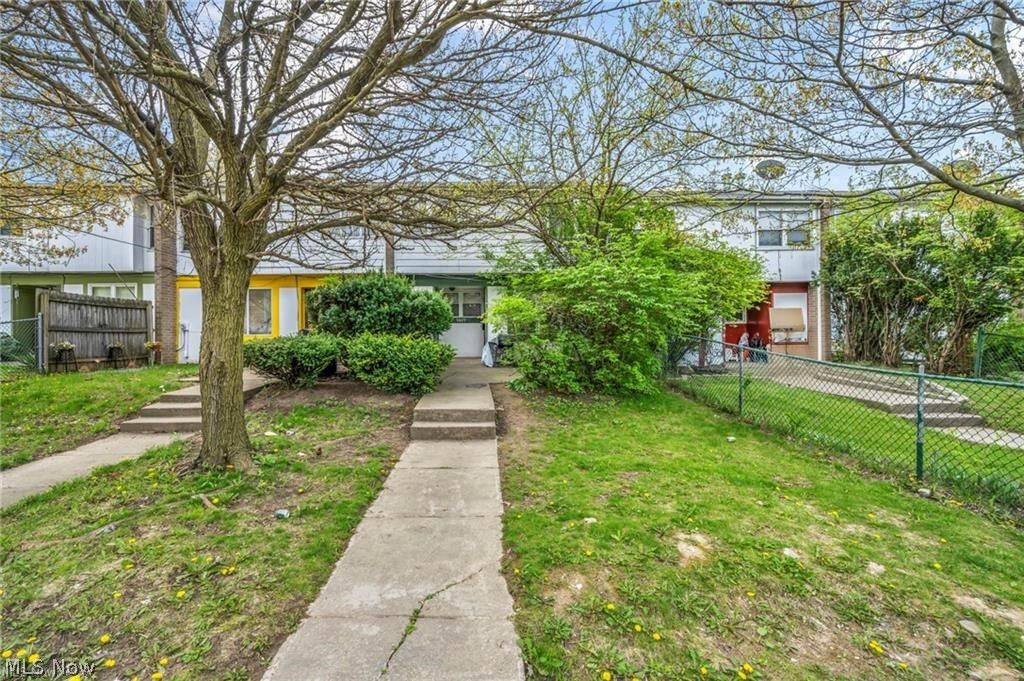 Photo of 9409 Manor Avenue, Cleveland, OH 44104 (MLS # 5185977)