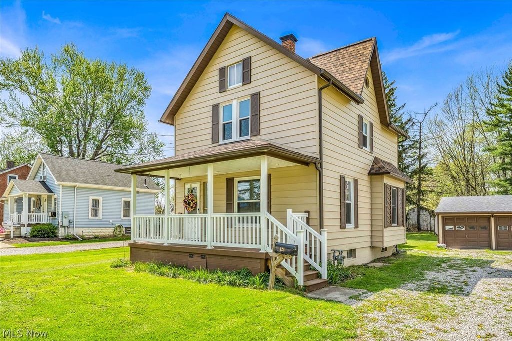 Photo of 124 Bennett Street, Wellington, OH 44090 (MLS # 5203523)