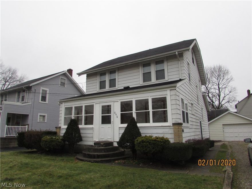 Charming colonial in the heart of North hill, has newer kitchen, detached one car garage, rear deck, formal dining room, spacious livingroom, and 3 bedrooms.
Home has some newer windows, central air and recent updated electrical panel. This is not a drive by. Call for your appointment today.