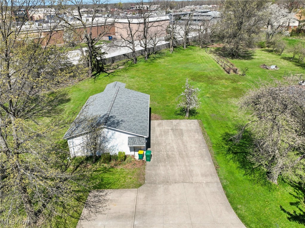 7977 Johnnycake Ridge Road, Mentor, Ohio image 40