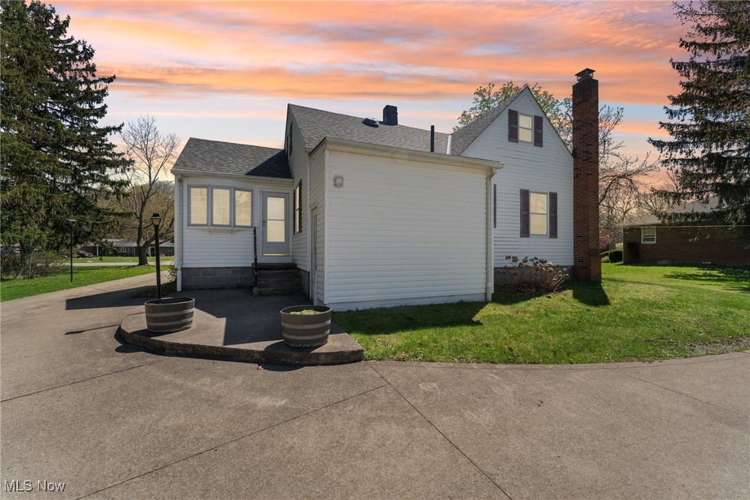 7977 Johnnycake Ridge Road, Mentor, Ohio image 22