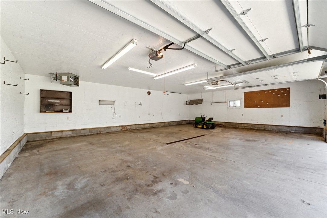 7977 Johnnycake Ridge Road, Mentor, Ohio image 26