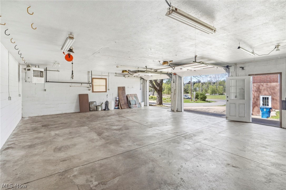 Holly Hills - Residential