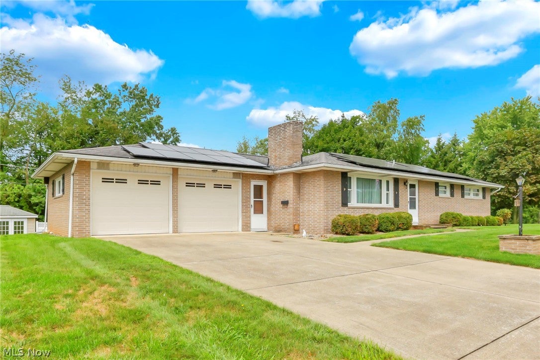 1351 Maple Heights Lane