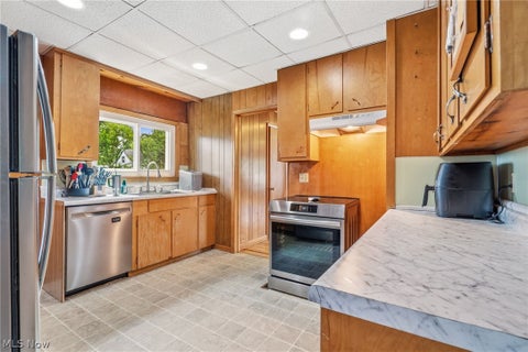 Tiny photo for 2107 Shunk Avenue, Alliance, OH 44601 (MLS # 5252251)
