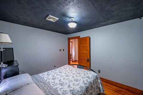 Tiny photo for 708 N 7th Street, Marietta, OH 45750 (MLS # 5198022)