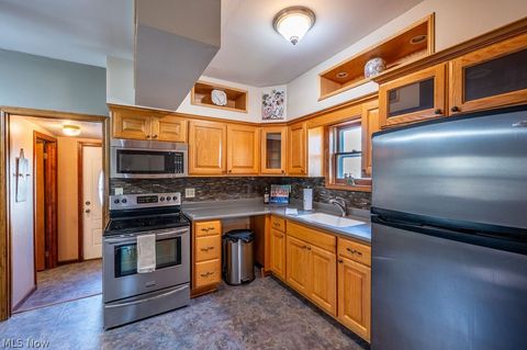 Tiny photo for 708 N 7th Street, Marietta, OH 45750 (MLS # 5198022)