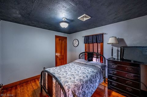 Tiny photo for 708 N 7th Street, Marietta, OH 45750 (MLS # 5198022)