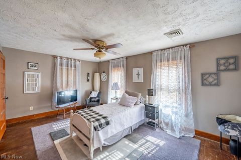 Tiny photo for 708 N 7th Street, Marietta, OH 45750 (MLS # 5198022)