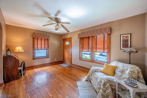 Tiny photo for 708 N 7th Street, Marietta, OH 45750 (MLS # 5198022)