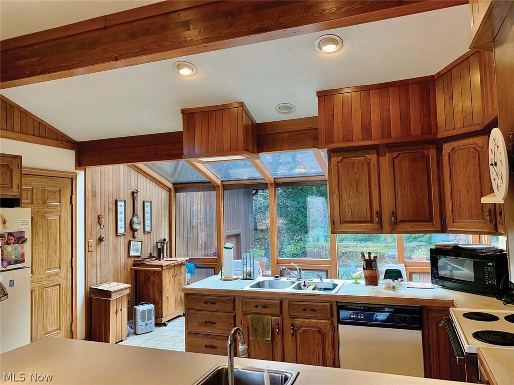 Village/Hartville - Residential