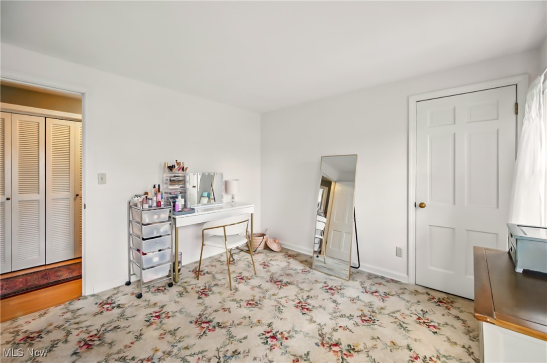 4870 Oak Knoll Drive, Youngstown, Ohio image 36