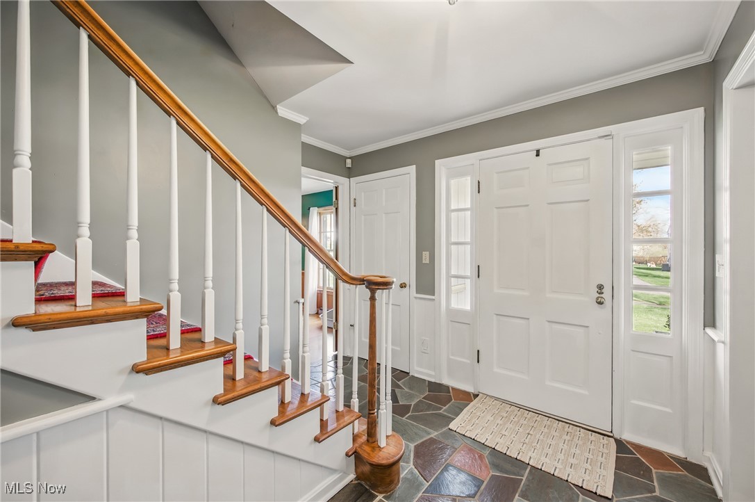 4870 Oak Knoll Drive, Youngstown, Ohio image 5