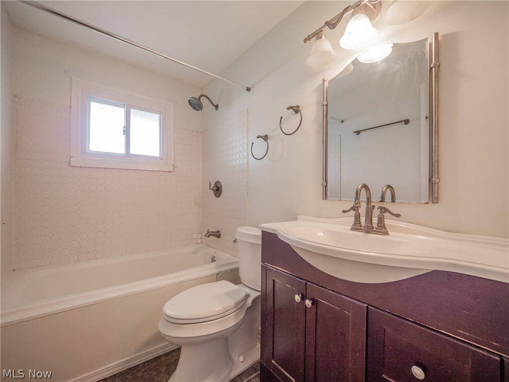 Sheldon Mdws 01 - Residential