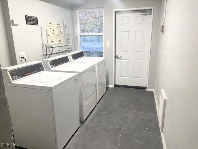 P J Odonnells Hillandale - Residential Lease