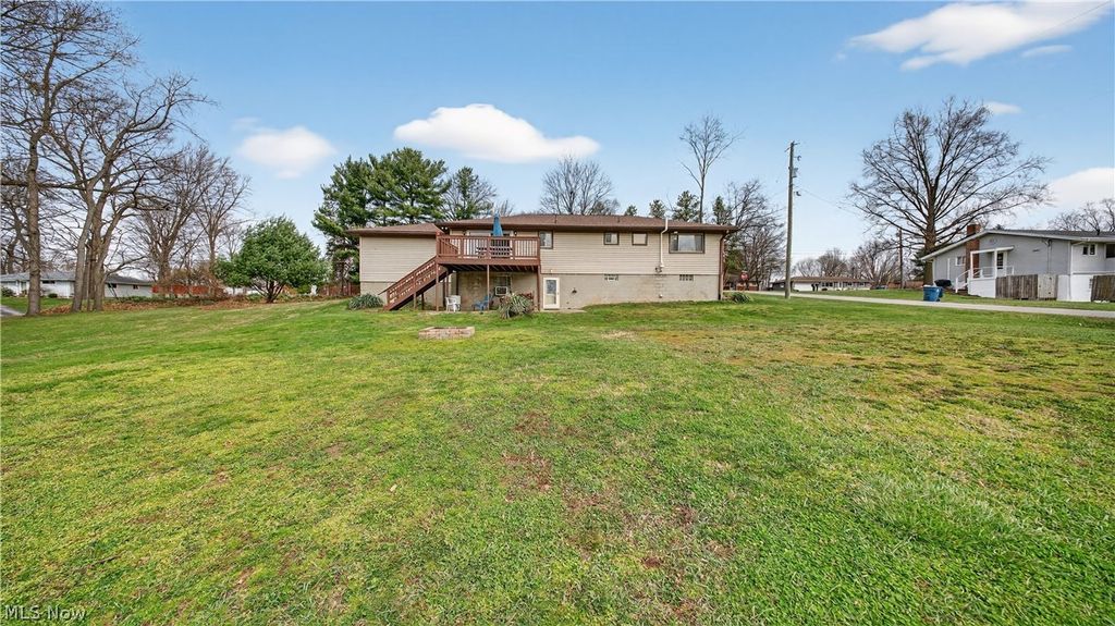 Photo of 1952 Caroline Avenue, Norton, OH 44203 (MLS # 5197949)