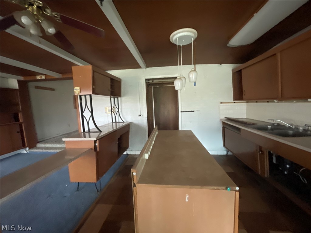 Village/Tiltonsvill - Residential