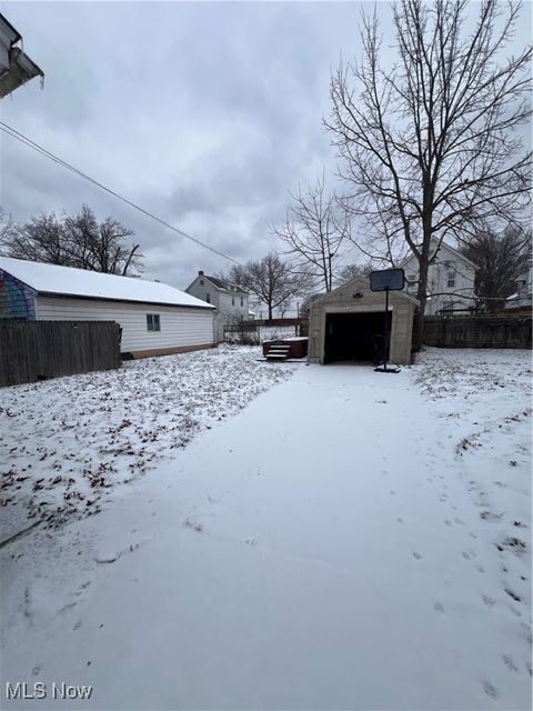 Tiny photo for 328 Marmion Avenue, Youngstown, OH 44507 (MLS # 5177139)