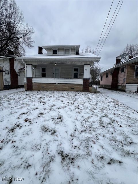 Photo of 328 Marmion Avenue, Youngstown, OH 44507 (MLS # 5177139)