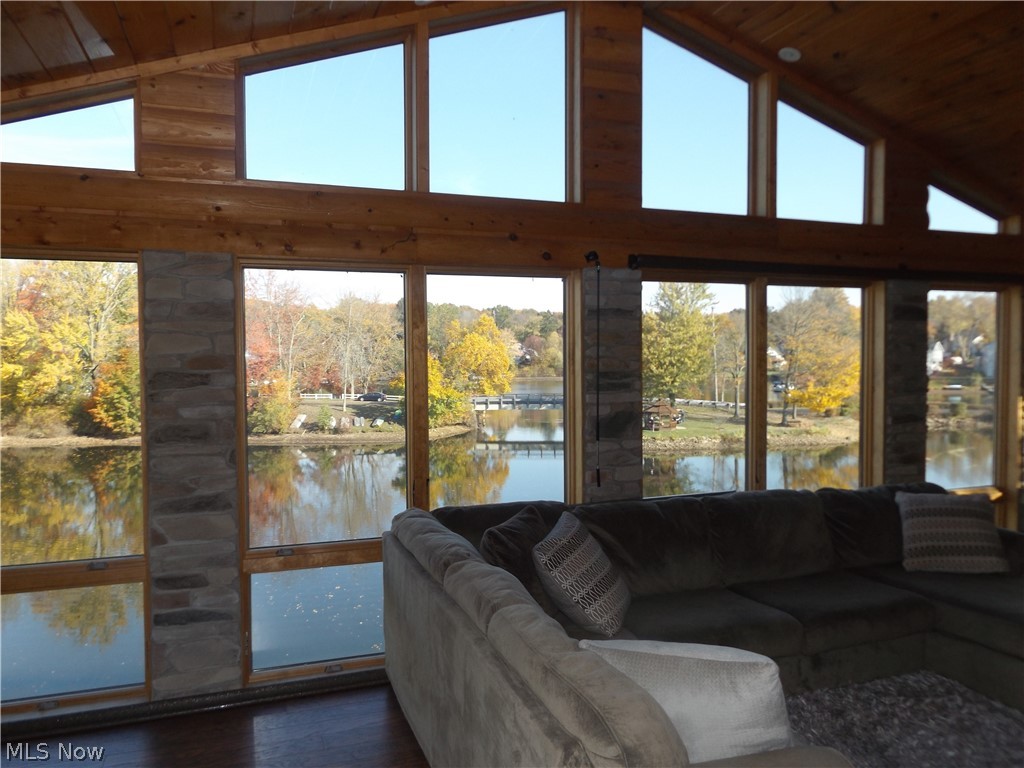 Willowdale Lake - Residential