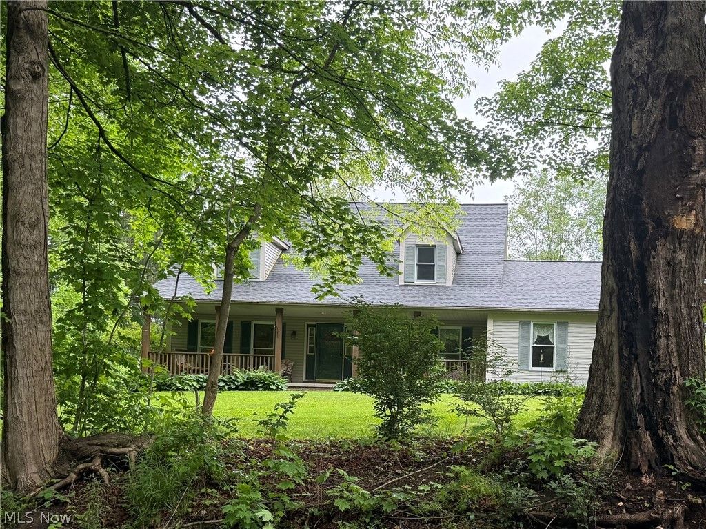Photo of 11165 Peck Road, Mantua, OH 44255 (MLS # 5212882)