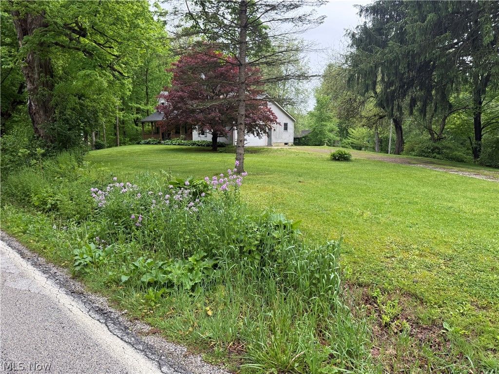 Photo of 11165 Peck Road, Mantua, OH 44255 (MLS # 5212882)