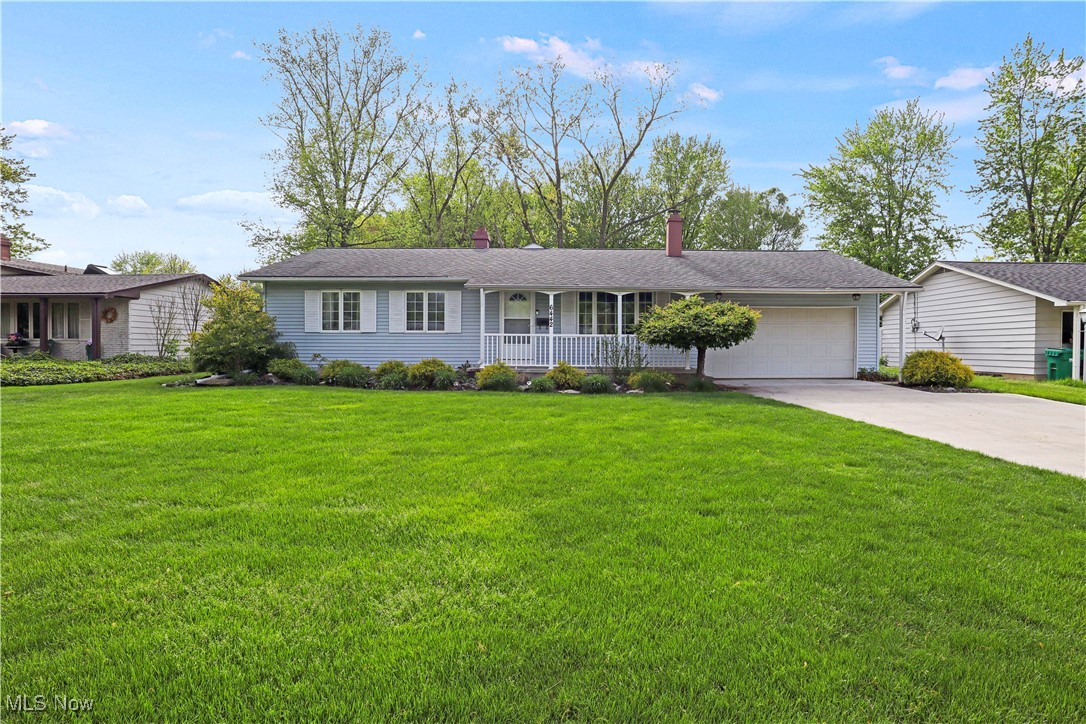 6442 Lockwood Drive, Mentor, Ohio image 2