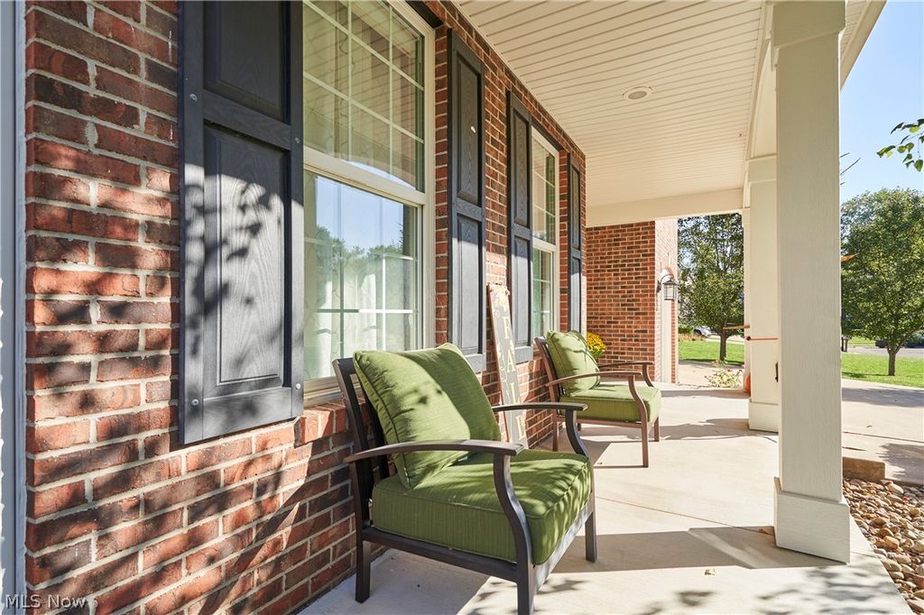 Photo of 4355 Willow Wood Way, Uniontown, OH 44685 (MLS # 5197982)