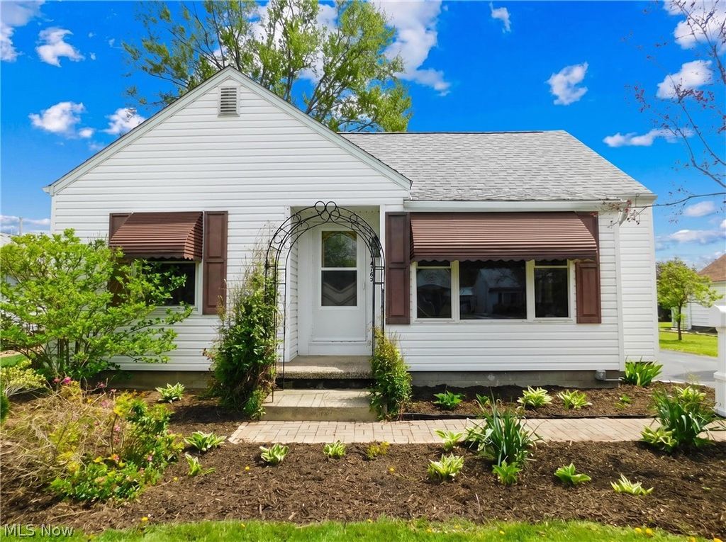 Photo of 4763 Belle Meadow Road, Mentor, OH 44060 (MLS # 5204157)