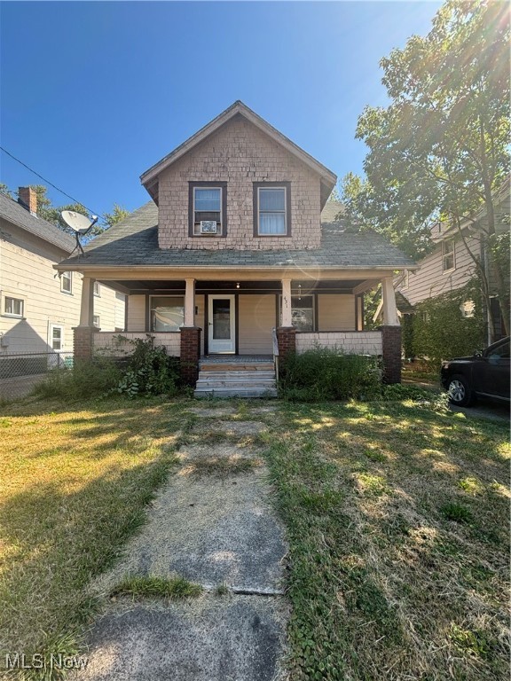 3 bedroom/1 bath home. 2 car detached garage, newer hot water tank, furnace approx 15 years old