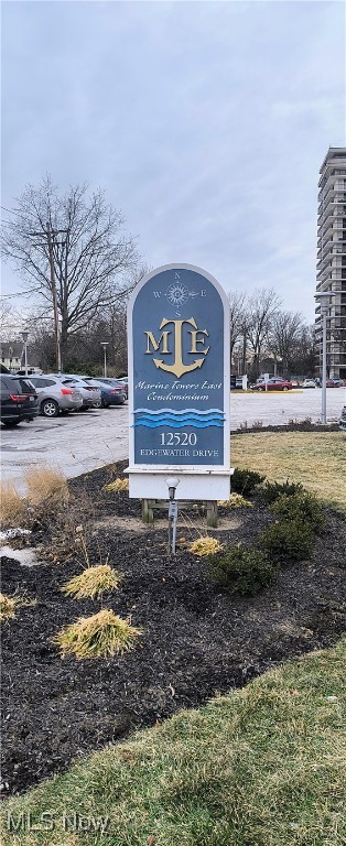 12520 Edgewater Drive #404, Lakewood, Ohio image 1