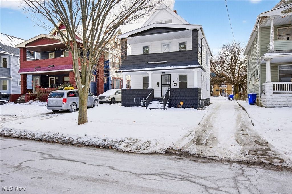 Photo of 9418 Parkview Avenue, Cleveland, OH 44104 (MLS # 5175908)