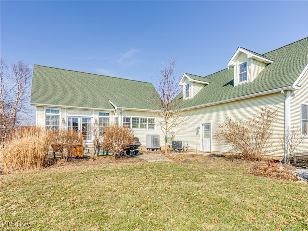 5900 Smith Kramer Street, Hartville, Ohio image 36