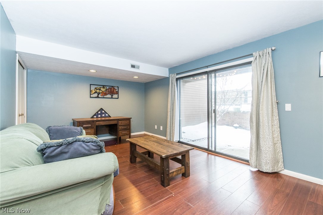 Woodhawk Club Condo - Residential