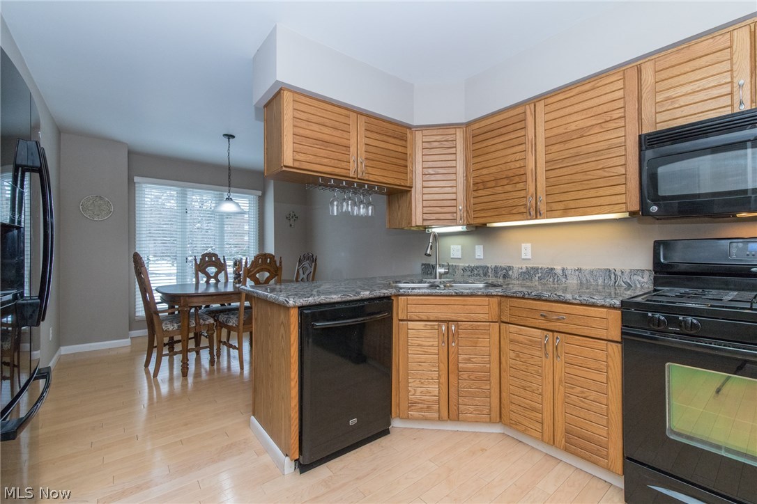 Woodhawk Club Condo - Residential