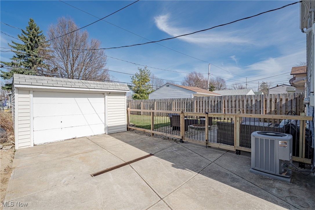 159 Parkway Drive, Eastlake, Ohio image 19