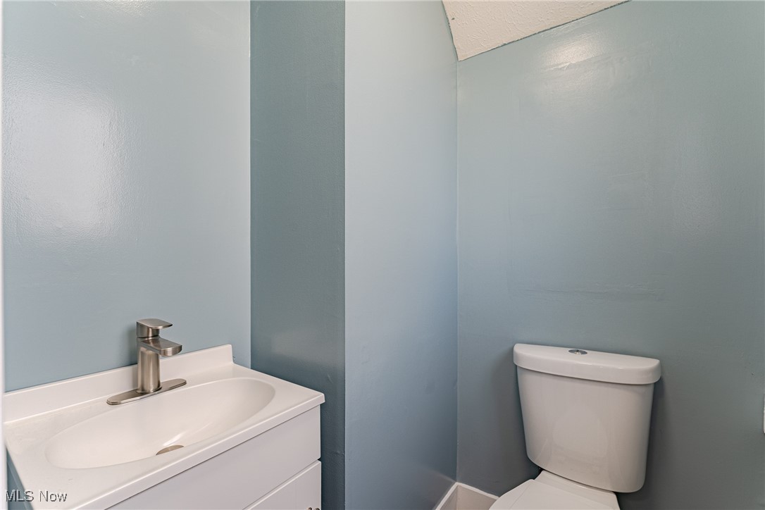 159 Parkway Drive, Eastlake, Ohio image 11