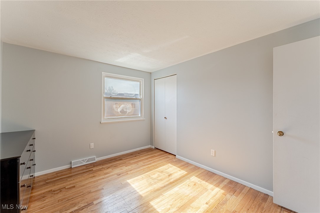 159 Parkway Drive, Eastlake, Ohio image 15