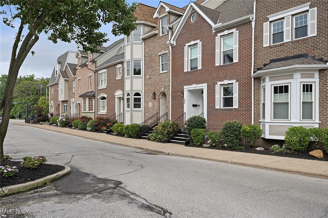 51 Riverside Drive