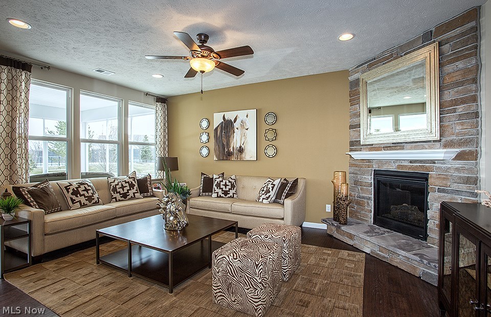 Pioneer Ridge by Del Webb - Residential