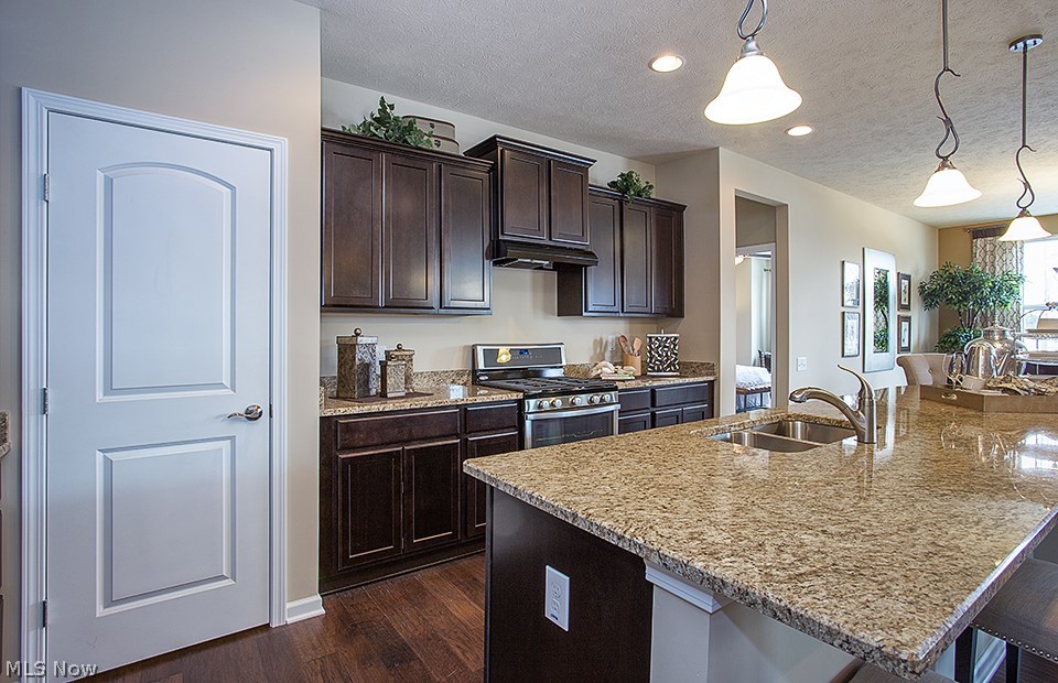 Pioneer Ridge by Del Webb - Residential