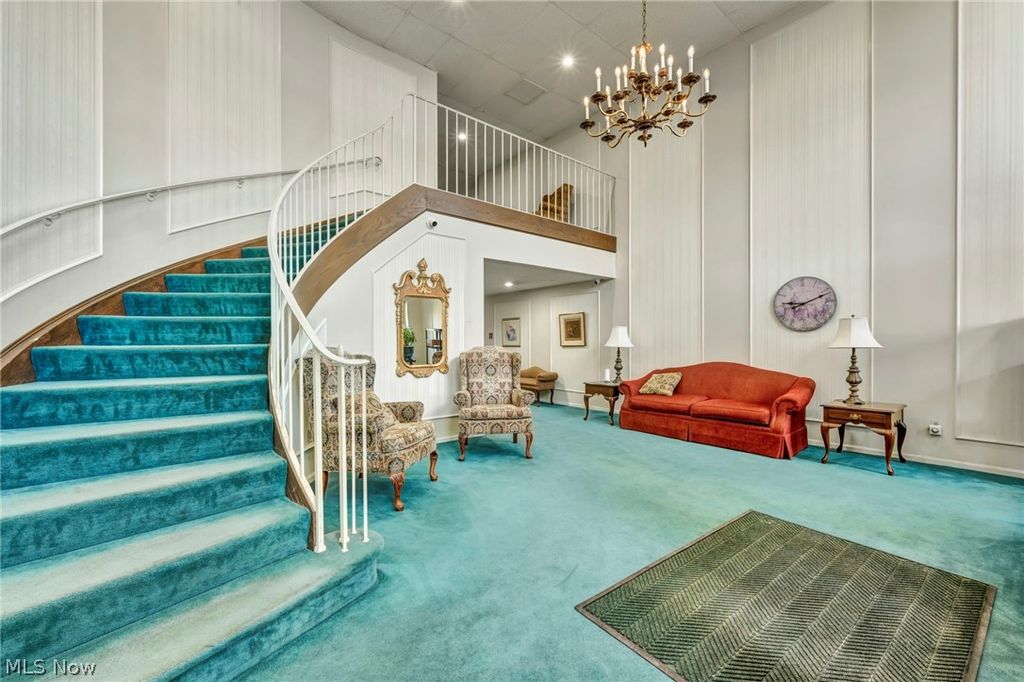 Photo of 2021 King James Pky Pkwy #316, Westlake, OH 44145 (MLS # 5193104)