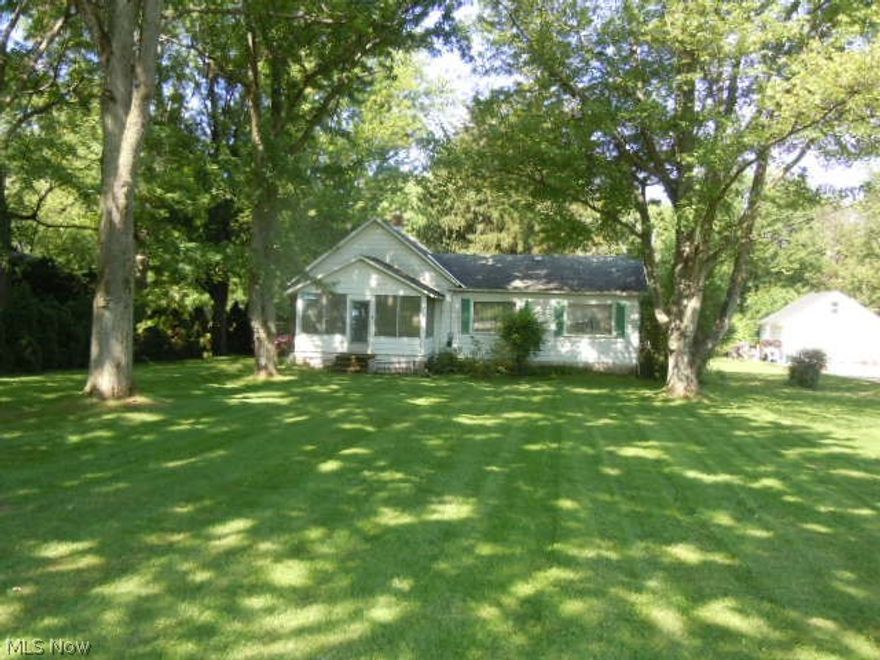 Vintage Farmhouse Needs Your Creativity To Bring It Back To Its Former Glory. Huge Great Room With Vaulted and Beamed Ceiling As Well As Patio Door To the Nearly One Acre Back Yard. There Is So Much Value In the Land Alone! Enjoy Westlake Amenities and Schools.