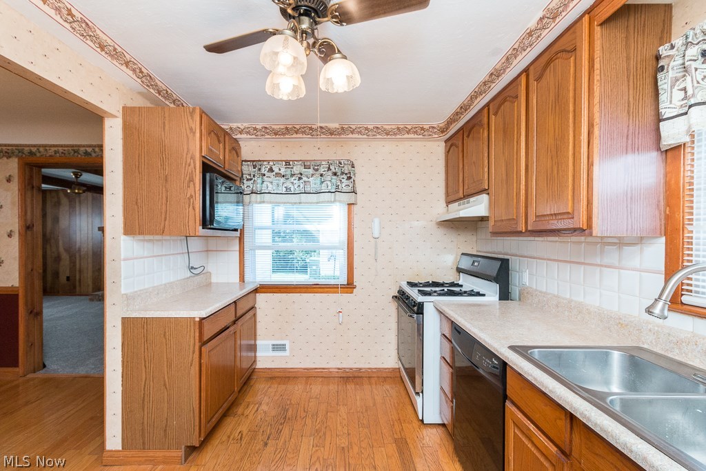 H A Stahl Props Cos Ridgewood - Residential